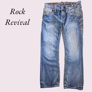 Gently worn Rock revival jeans 👖